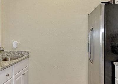 The Oaks On Henry Kitchen