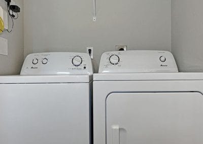 The Oaks On Henry Washer and Dryer
