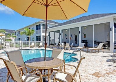 The Oaks On Henry pool